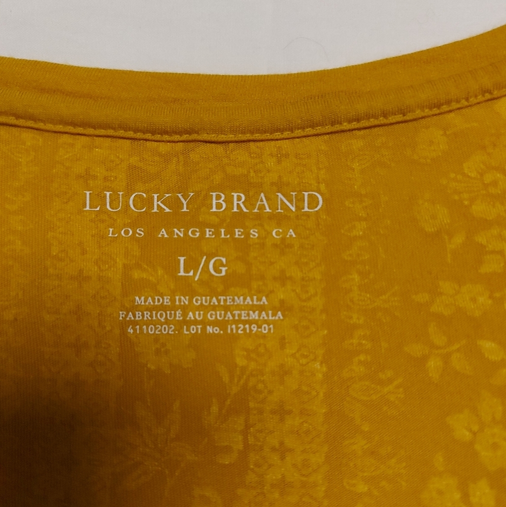 Lucky Brand - Mustard Yellow t-shirt lg Great for Spring 🌼 - Picture 4 of 5